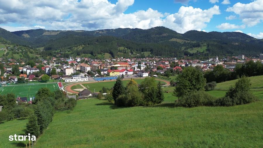 Teren de 5096 mp, în Central