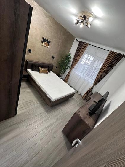 Apartament cu 2 camere semidecomandat în Giroc