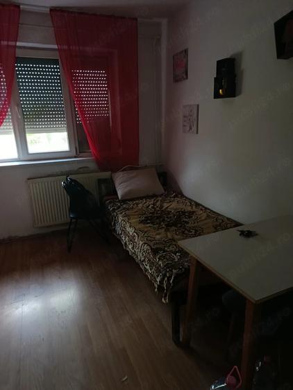 Garsonieră semidecomandată în Rogerius