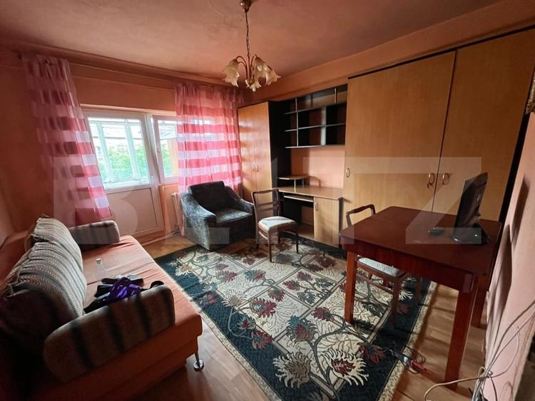 Garsonieră practică, mobilată și bine compartimentată - 1