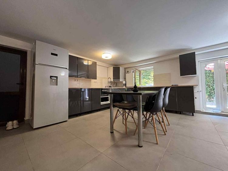 Apartament cu 3 camere semidecomandat, mobilat în Mănăștur — fotografia 2