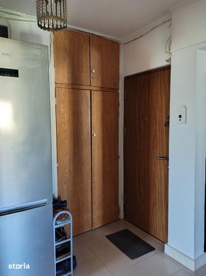 Apartament cu 3 camere în Colentina
