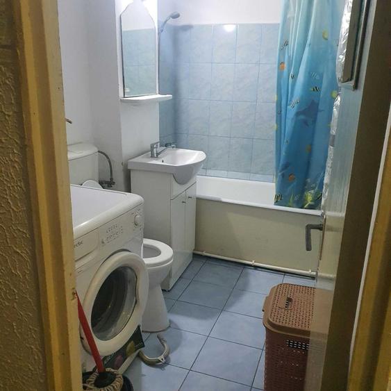Garsonieră decomandată în Rovine