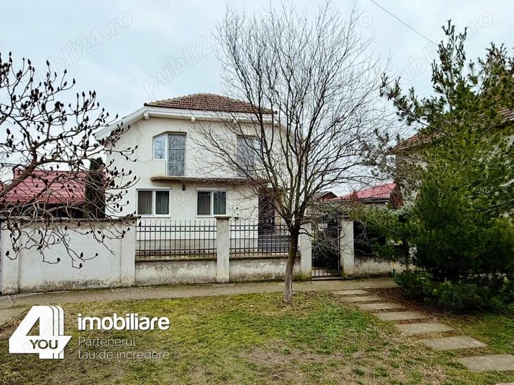 Casă cu Teren 1422 Mp în Cicir