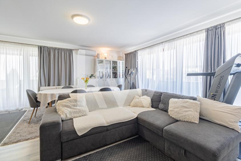 Apartament cu 5 camere decomandat, mobilat în Noua
