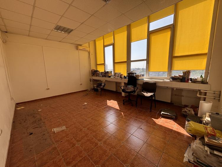 Birou, de 10 mp, în Timpuri Noi