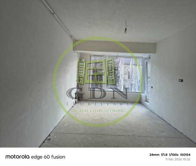 Apartament cu 3 camere decomandat în Clăbucet