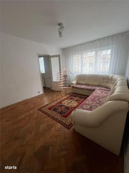 Apartament cu 2 camere semidecomandat în Central