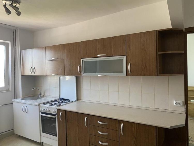 Apartament cu 2 camere decomandat în Nufărul