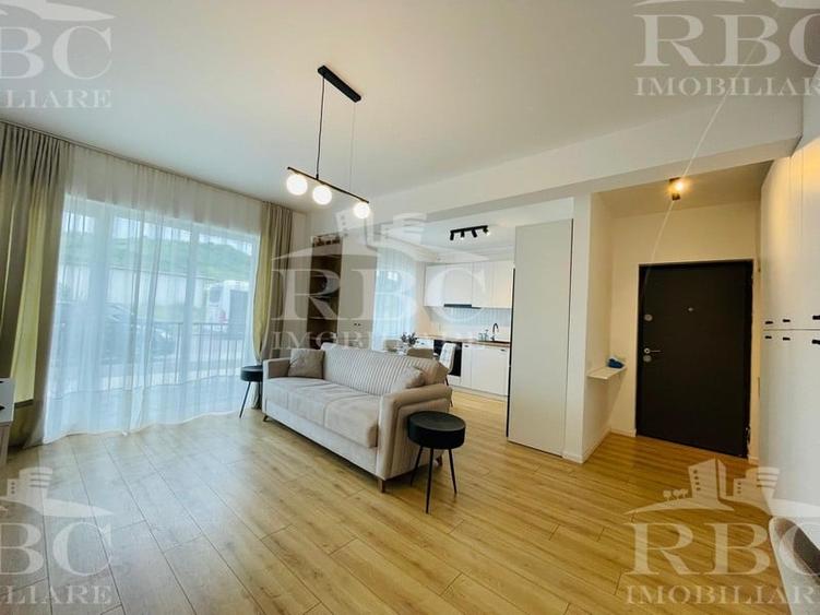 Apartament cu 2 camere semidecomandat în Florești