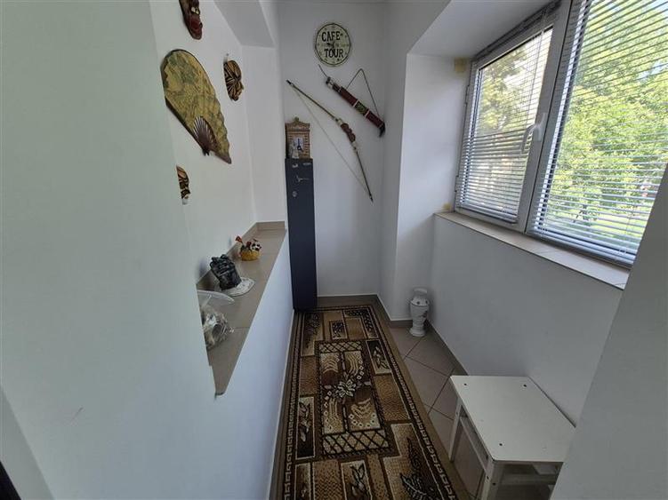 Apartament cu 3 camere decomandat, mobilat în Păcurari