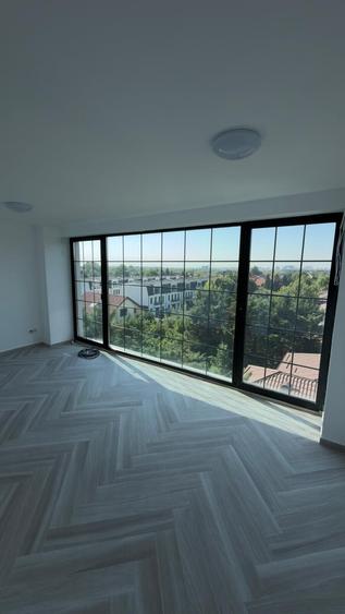 Apartament cu 3 camere semidecomandat în Iancu Nicolae