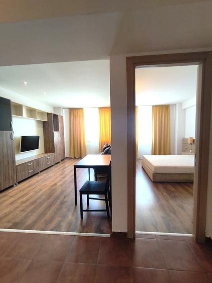 Apartament cu 2 camere semidecomandat în Vitan-Bârzești