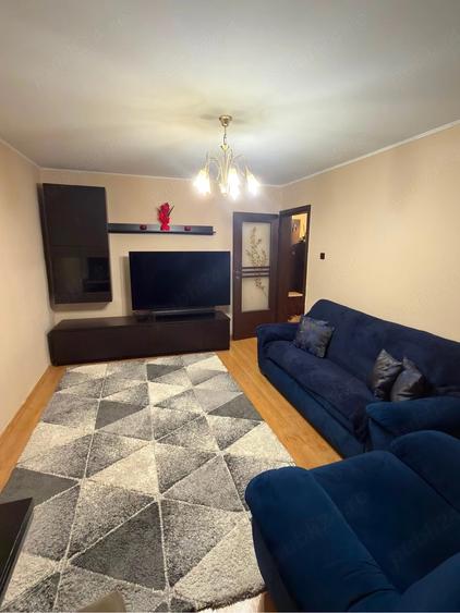 Apartament cu 3 camere decomandat în City Park Mall