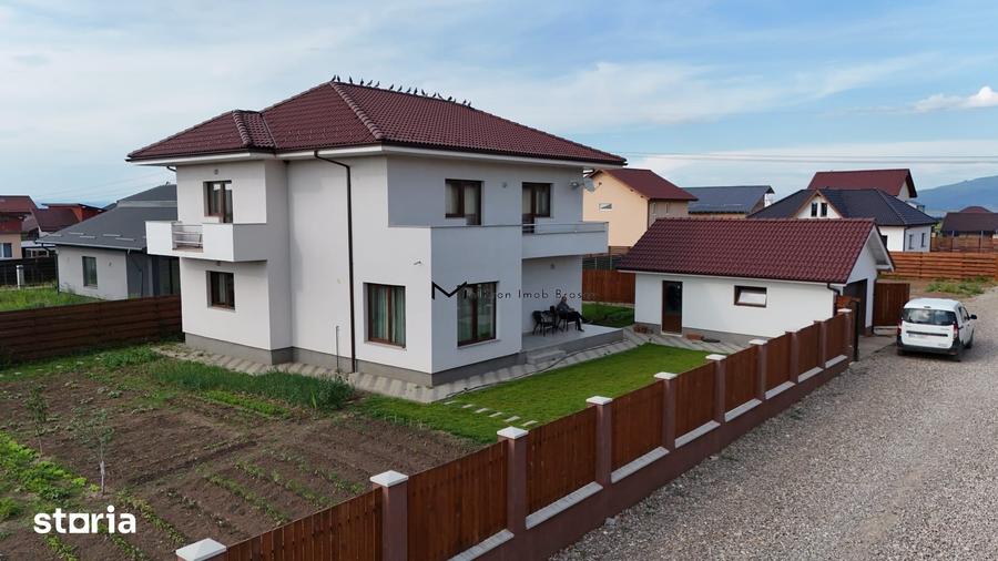 Casă cu 5 camere decomandat cu Teren 800 Mp în Central