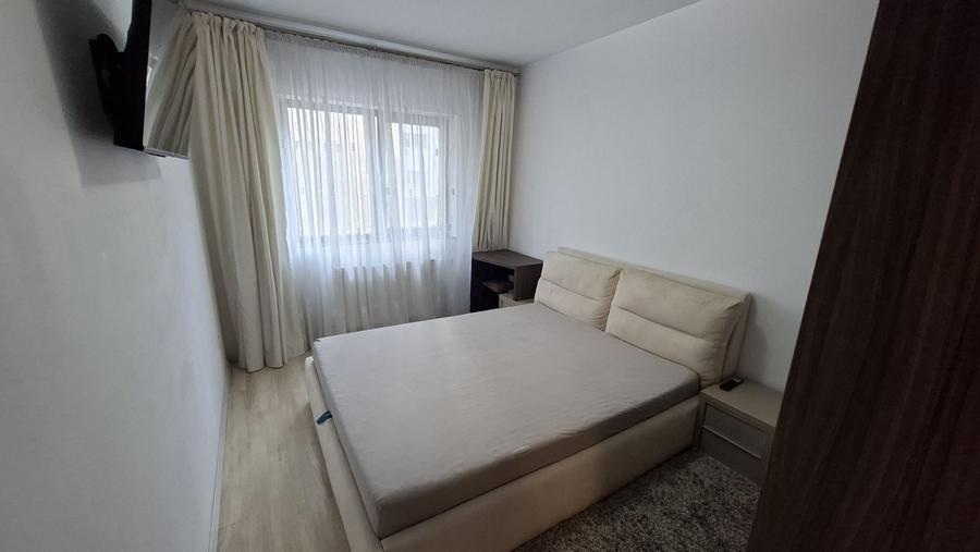 Apartament cu 3 camere decomandat în Mărăști