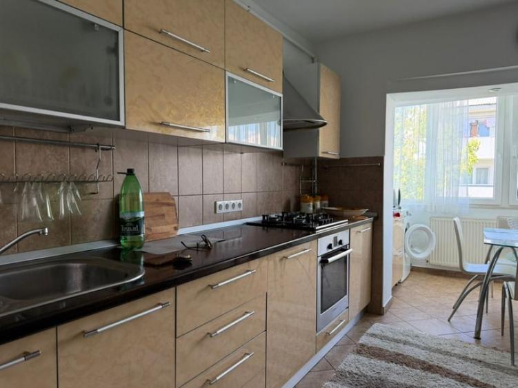 Apartament 2 camere, 64 mp, garaj op?ional, zona Regele Mih - 8