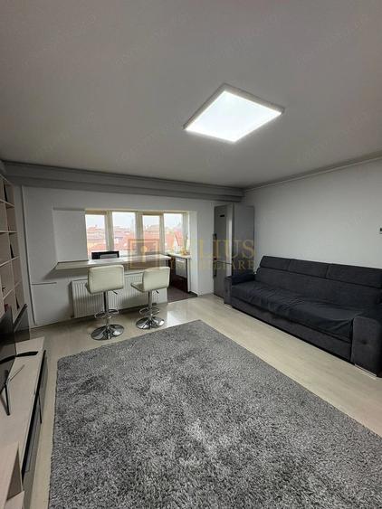 Apartament cu 3 camere decomandat în Lunei