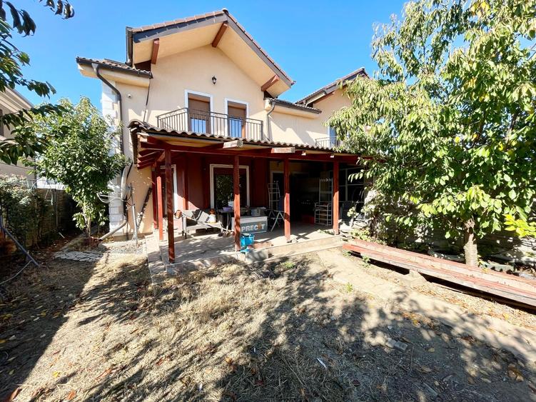 Duplex cu 5 camere cu Teren 380 Mp în Dumbrăvița