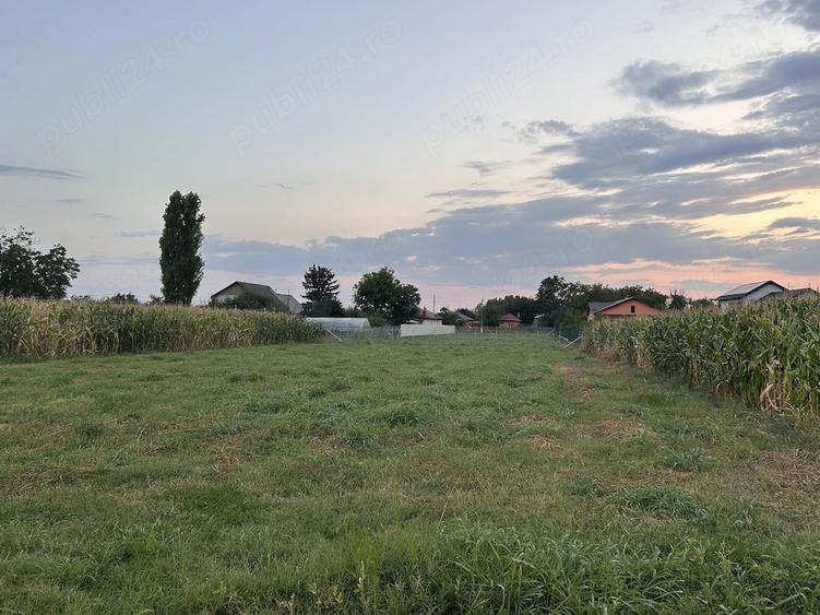 Teren de 1263 mp, în Central