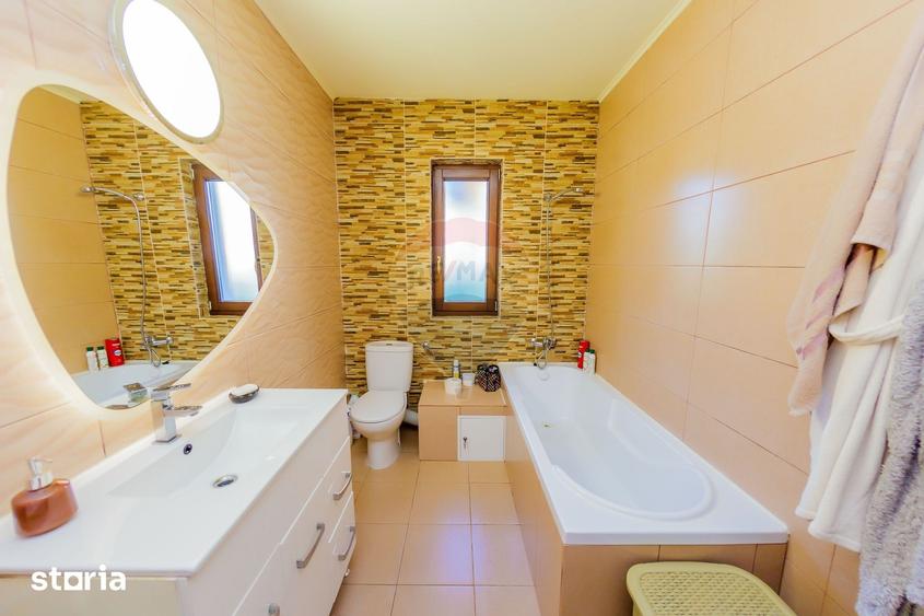 Casă cu 3 camere cu Teren 1732 Mp în Tăuții-Măgherăuș