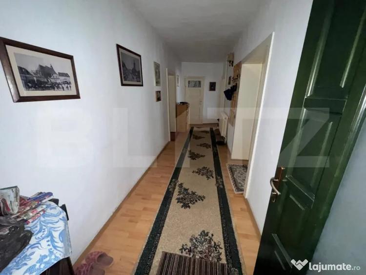 Casă cu 6 camere cu Teren 719 Mp în 14 Mai