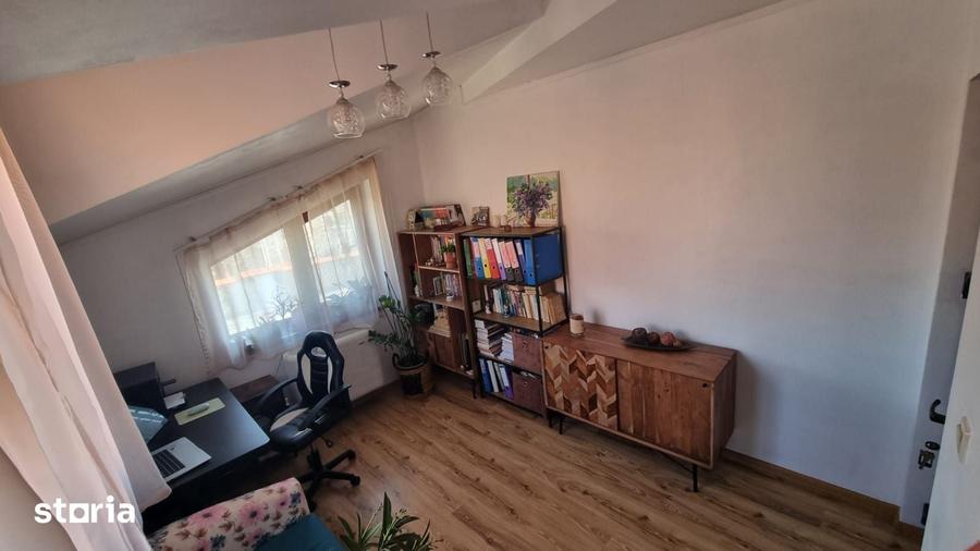 Casă cu 4 camere cu Teren 175 Mp în Central