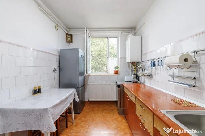 Apartament 2 camere, etaj 3, zona Traian - 9