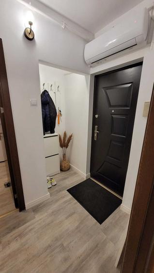 Apartament cu 2 camere decomandat în Turnișor