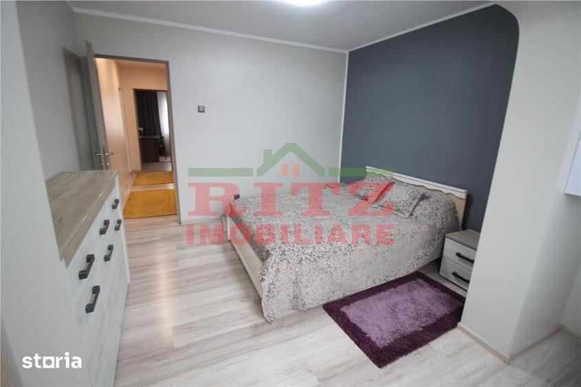Apartament cu 3 camere semidecomandat în Central