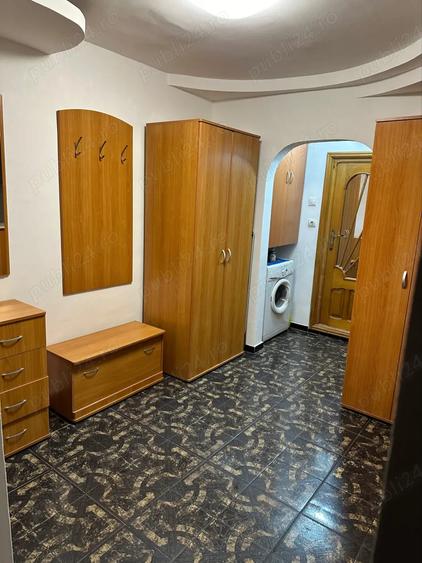 Apartament cu 2 camere decomandat în Școlilor