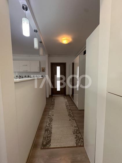 Apartament cu 2 camere decomandat, mobilat în Central