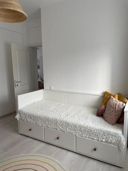Apartament cu 3 camere semidecomandat în Copou