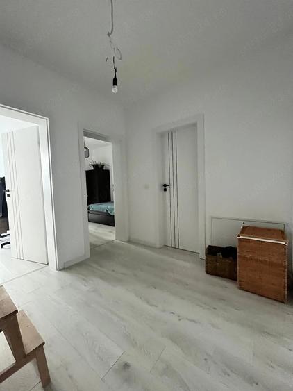 Casă cu 4 camere cu Teren 300 Mp în Exterior Vest