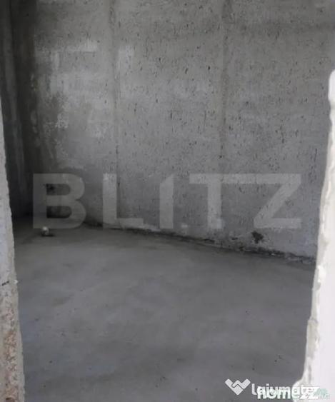 Casă cu 5 camere cu Teren 560 Mp în Urișor