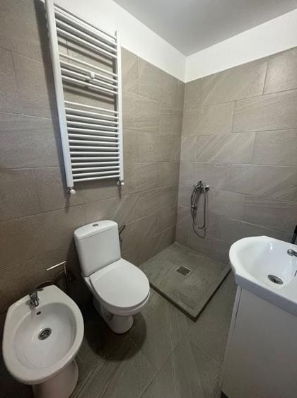 Casă cu 3 camere în Golești