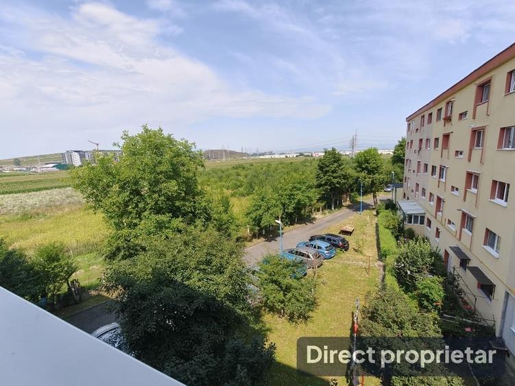 Apartament cu 3 camere decomandat, mobilat în Triaj