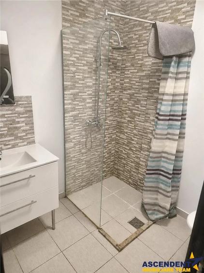 Studio, in vila cu tereasa in curte, aria Grivitei, Brasov - 1