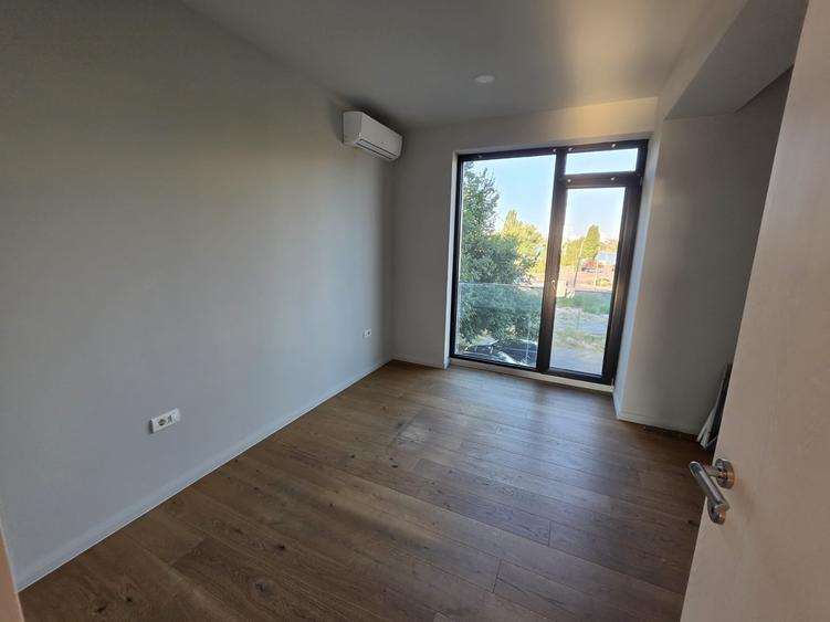 Apartament cu 3 camere decomandat în Pescărie