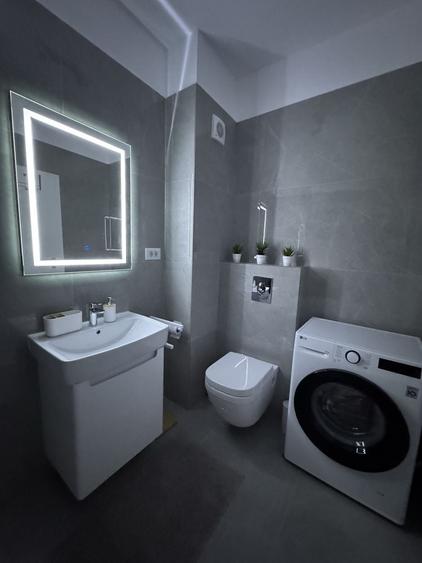 Apartament cu 2 camere semidecomandat în Exterior Vest