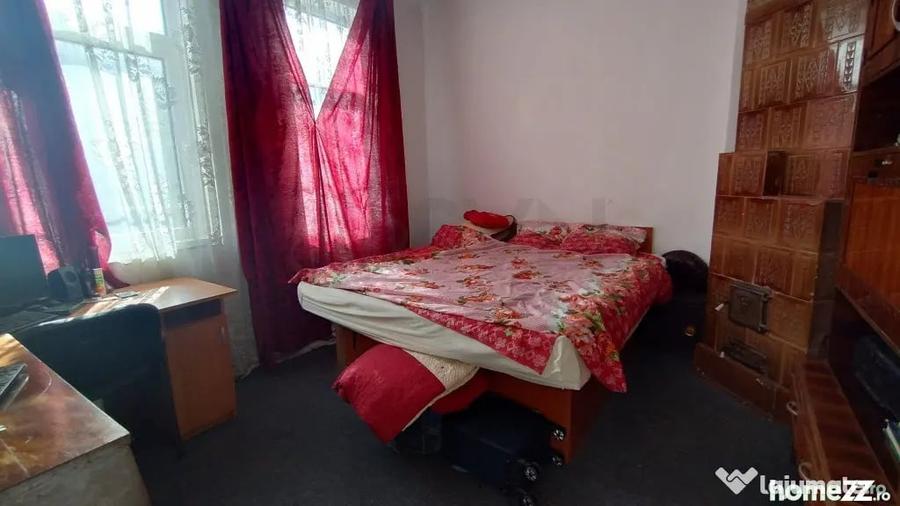 Apartament cu 4 camere decomandat în Universitate