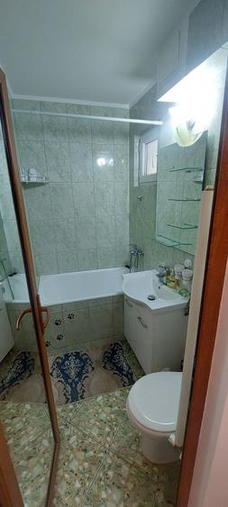 Apartament cu 3 camere semidecomandat în Exterior Vest