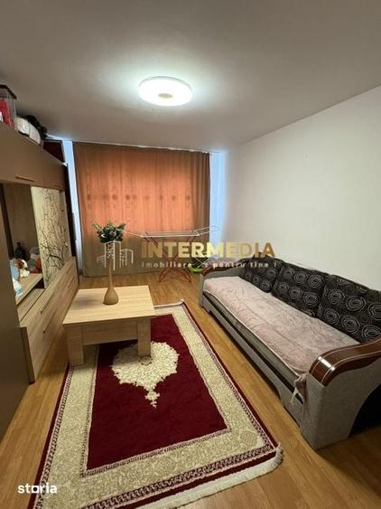 Apartament cu 2 camere decomandat în Ampoi 3