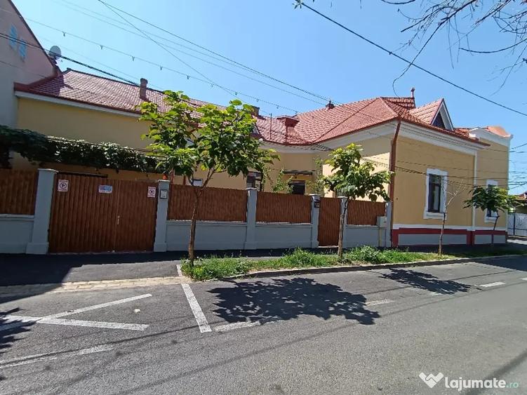 Casă cu 3 camere în Central
