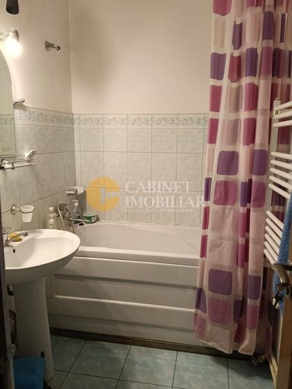 Apartament cu 2 camere semidecomandat, mobilat în Piața Unirii