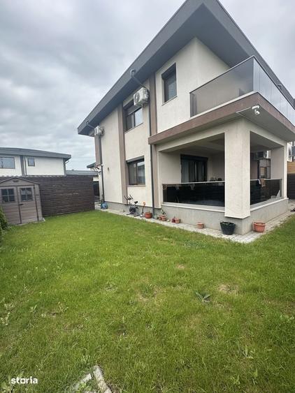 Casă cu 3 camere cu Teren 255 Mp în Central