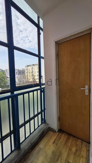 Apartament cu 4 camere decomandat, mobilat în Zorilor