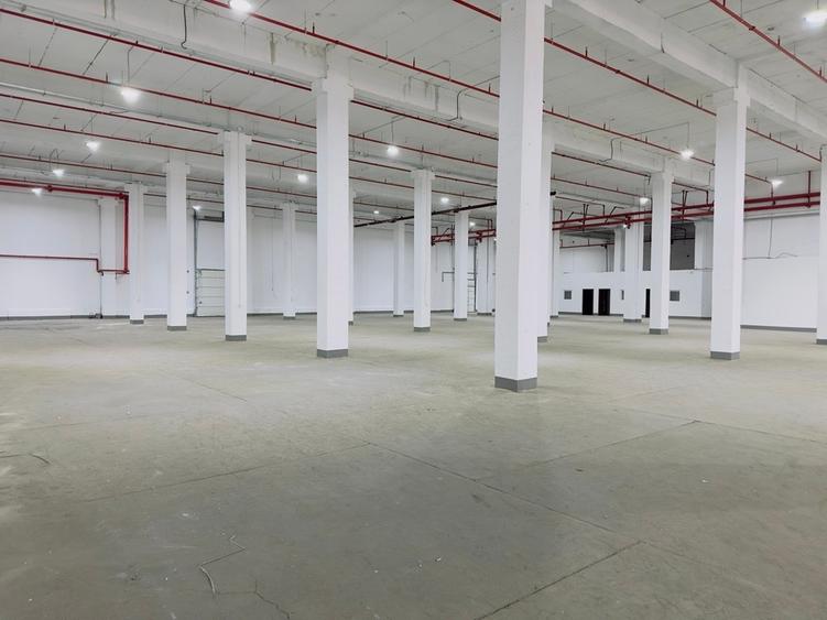 Spațiu industrial, de 12,000 mp, în Militari