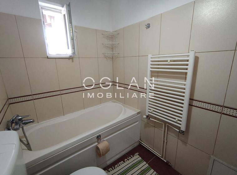 Apartament cu 3 camere decomandat în Hipodrom 1