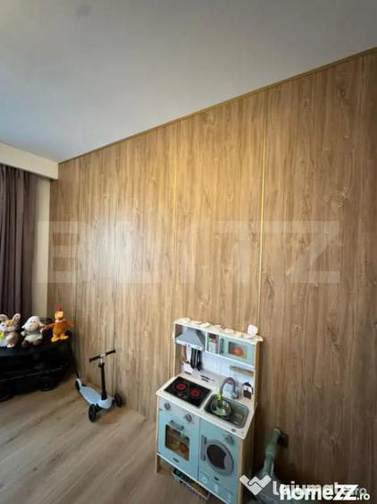 Apartament cu 3 camere decomandat în 13 Decembrie